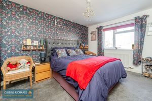 Bedroom- click for photo gallery